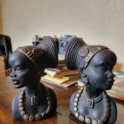Vintage Ceramic Queens