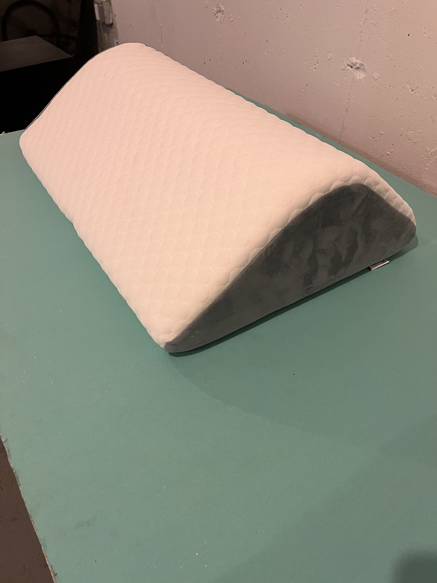 Knee Wedge Pillow