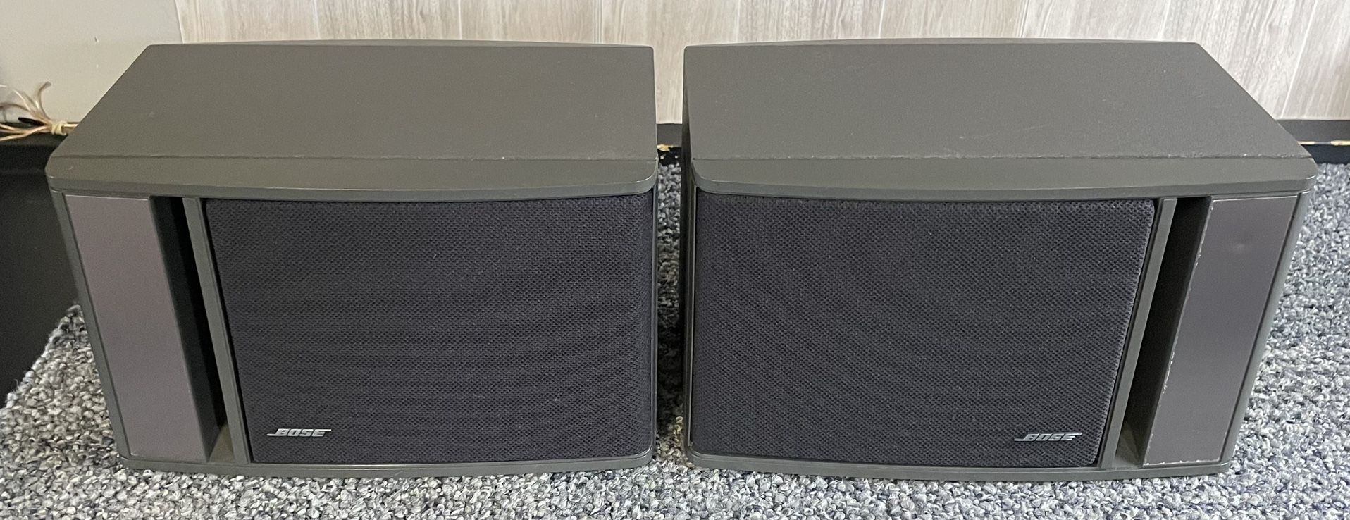 Bose Model 141 Speaker Pair