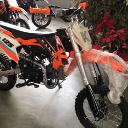 125cc Kids Dirt Bike Pit Bike in orange NEW 