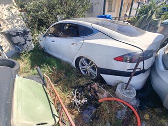 Tesla Model S P85 77k low miles!!– Parts Car / salvage