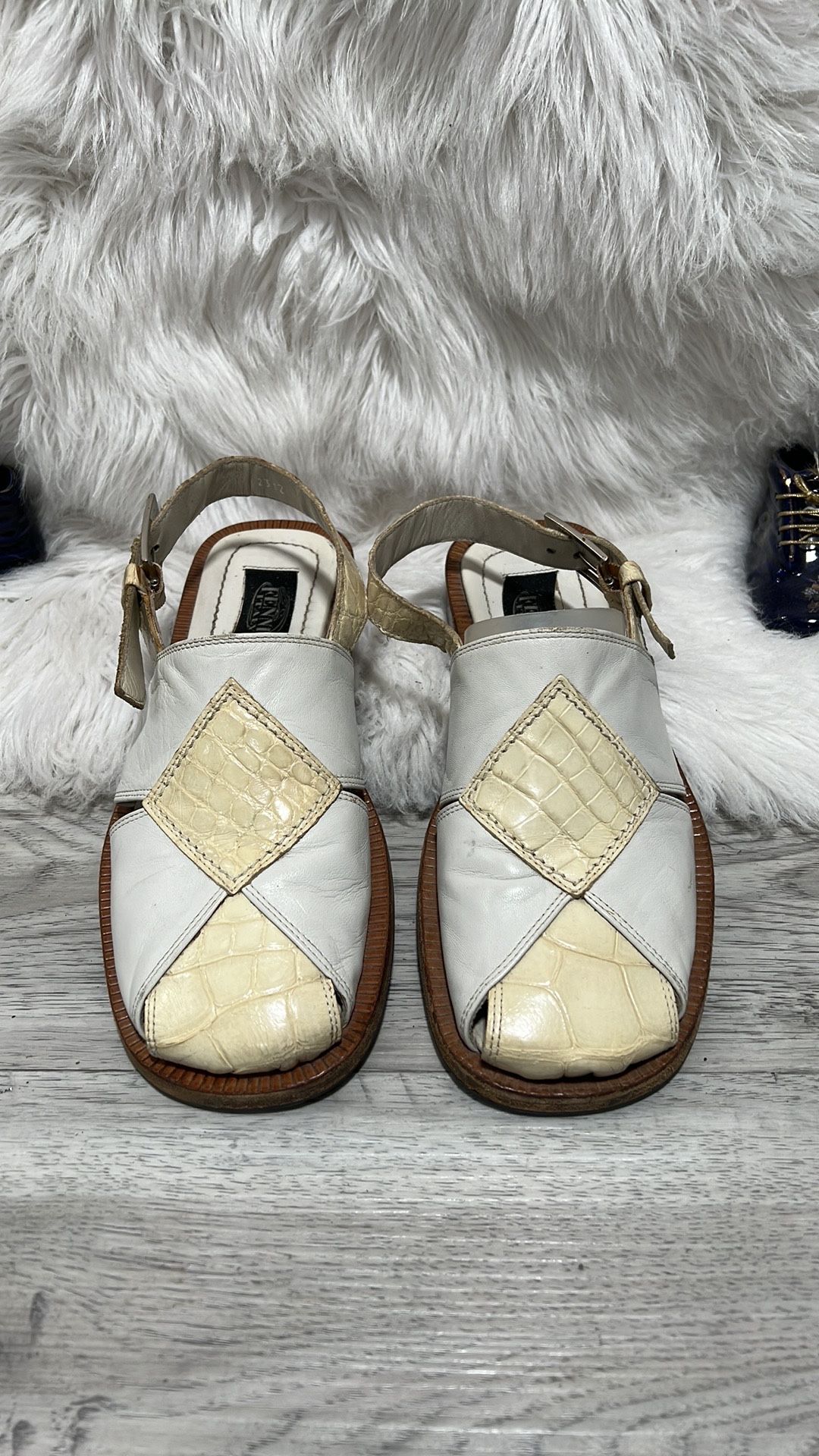 Fennix Italy sandal leather/alligator rare size 8