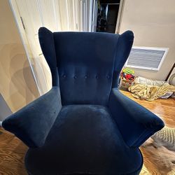 Arm Chair With Ottoman 