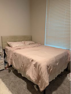 FULL SIZE BED (EVERYTHING CAN BE SOLD SEPARATELY)