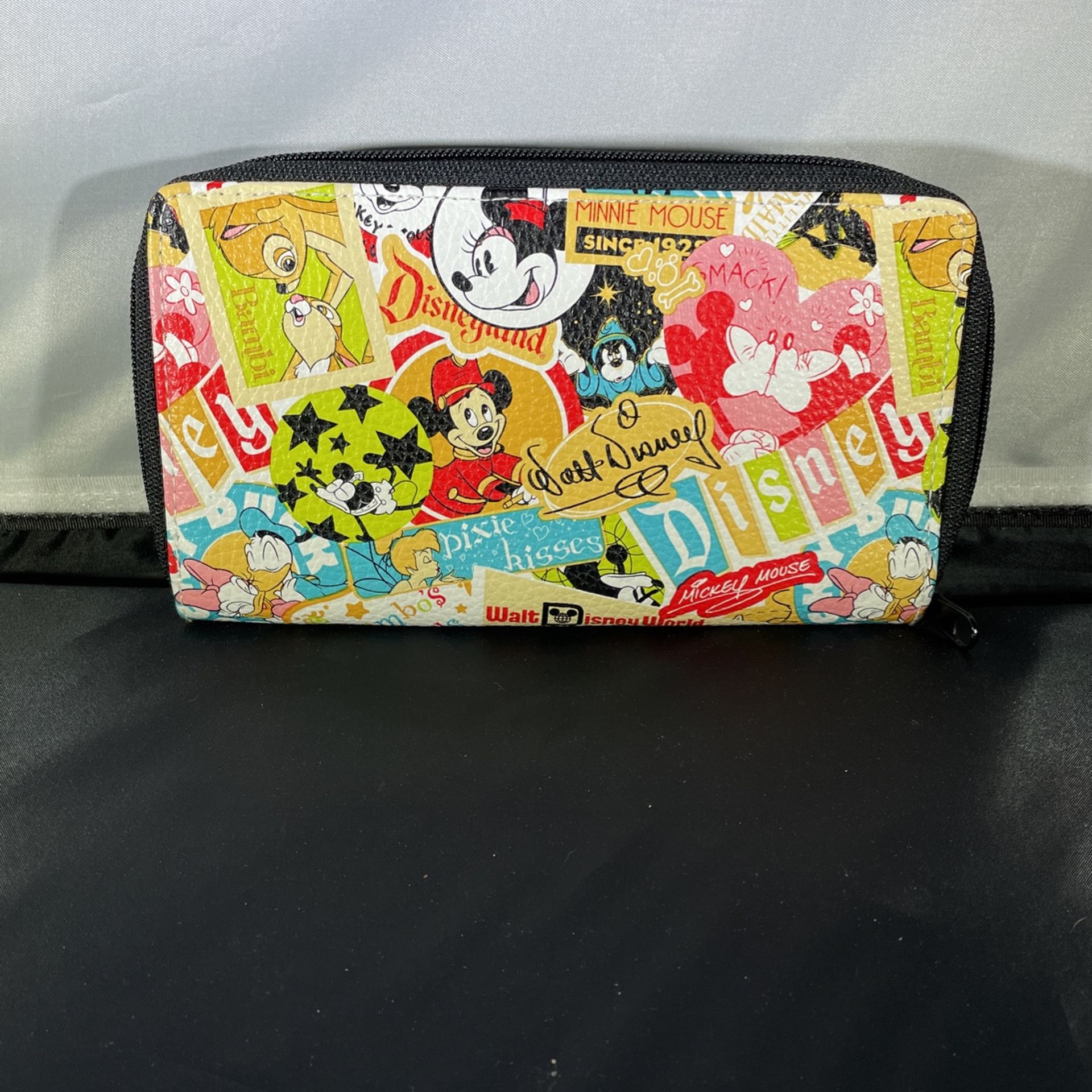 Disney Wallet