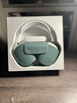 Airpod Maxes Green
