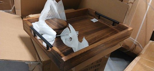Wholesale box of 6 sets.
Tray and  4 Coassters