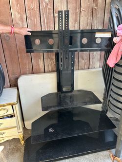 Tv stand