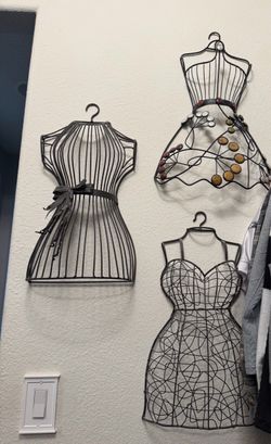 Vintage Tuscan Italian-Style Wire Dress Forms / Mannequin Wall Décor – Set of 3