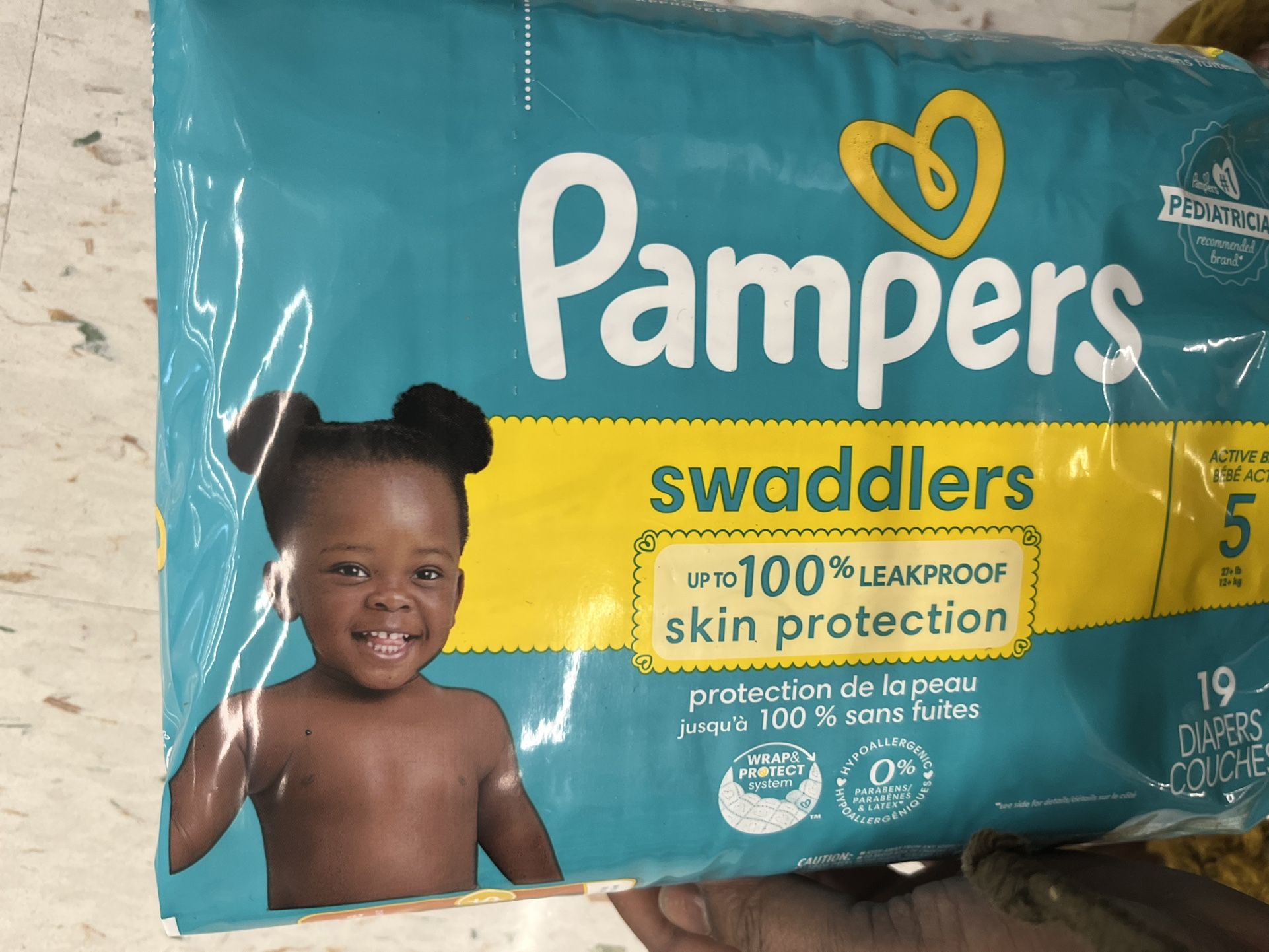 Pampers Swadlers