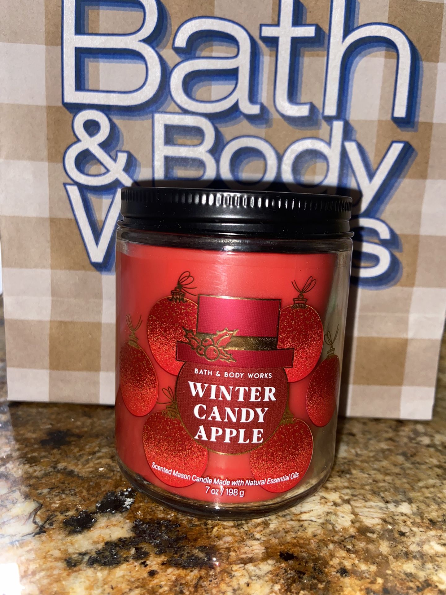 Bath & Body Works Winter Candy Apple Scented Candle 