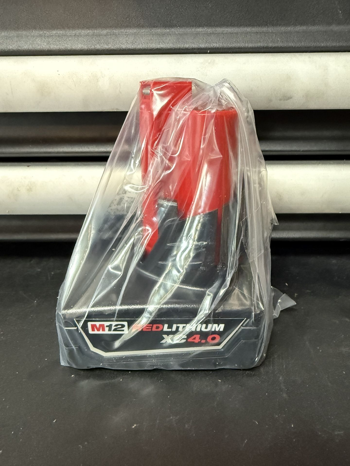 MILWAUKEE M12 12-Volt Lithium-Ion XC Extended Capacity Battery Pack 4.0Ah