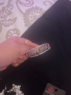 Jewelry necklaces are 5$,earrings and bracelets 4.50,and set 8.00$
