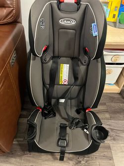 Graco car seat 3 in 1 slim fit