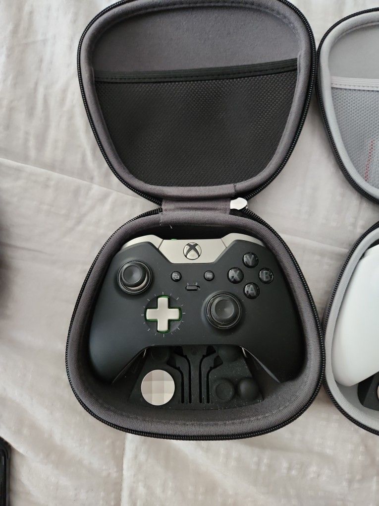 1 White Xbox Elite Controller (Read Description),All Products : American Fashion Style Bags On Sale