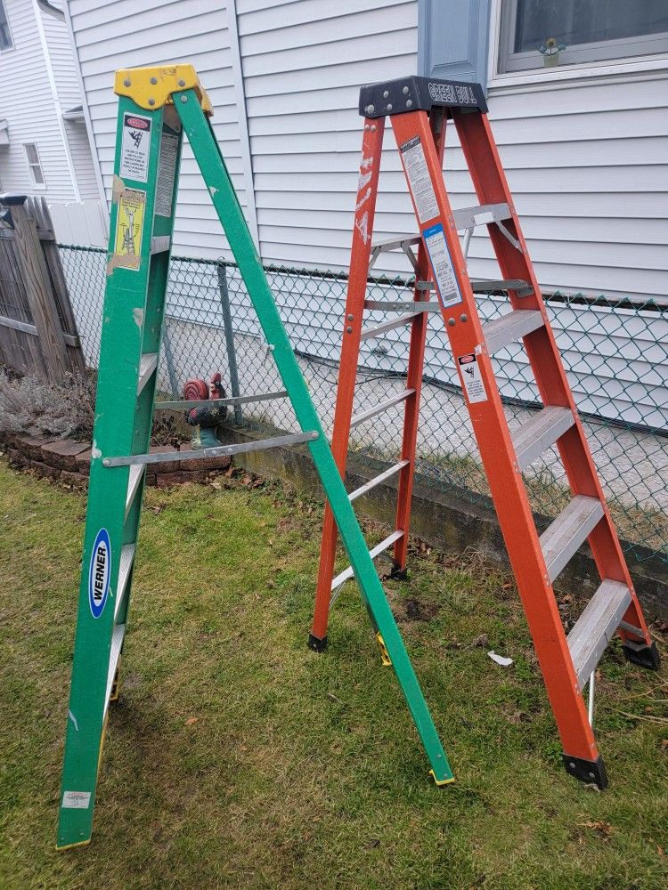 Ladders 6ft Fiberglass Pair