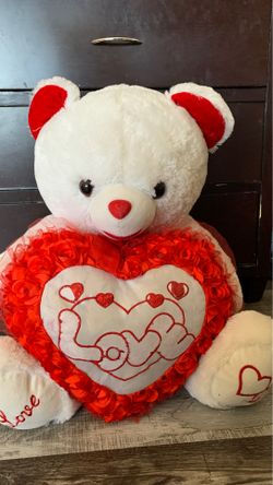 Big Mother’s Day bear