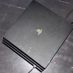PS4 Pro (PlayStation 4) 