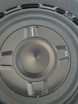 Jeep gladiator sub box,rocksford fosgate amp and speakers
