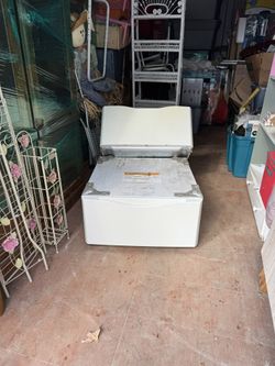 Pedestals For A Washer & Dryer