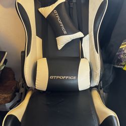 gaming chair