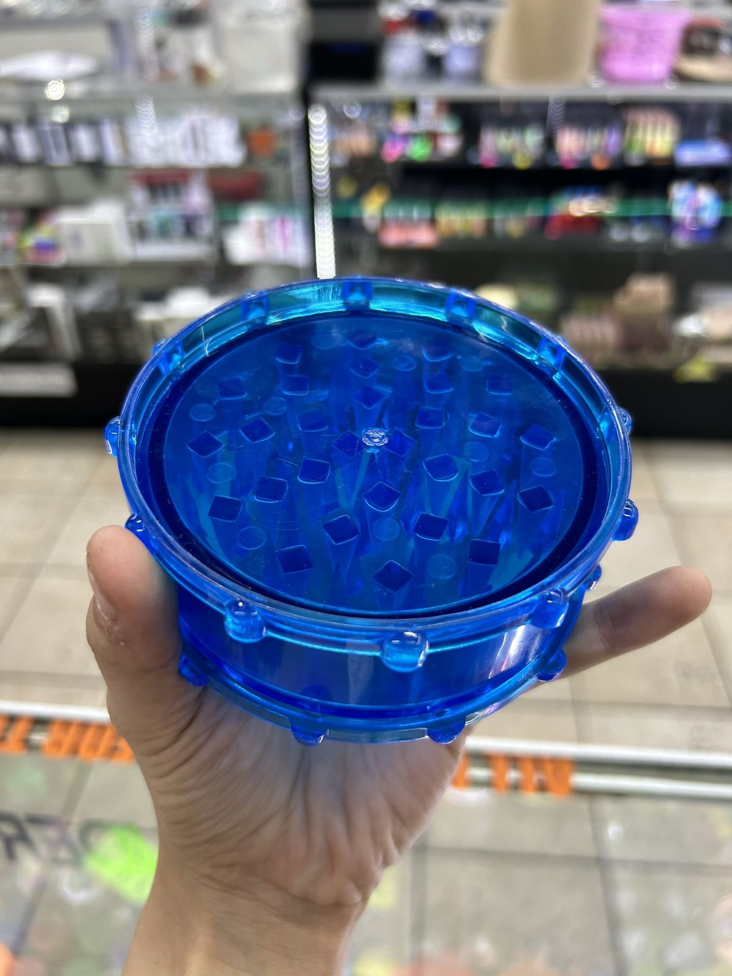 EXTRA LARGE GARLIC GRINDER