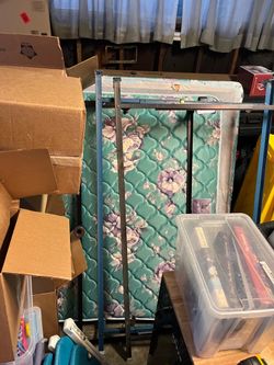 Free queen size bed