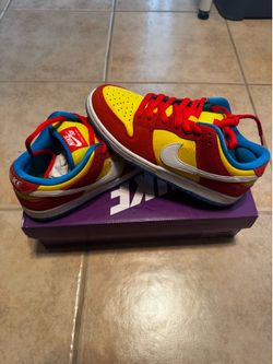 Bart Simpson dunks