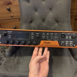 🎸 Avid Eleven Rack – Amp & FX Modeler + Interface – Excellent Condition 🎛️