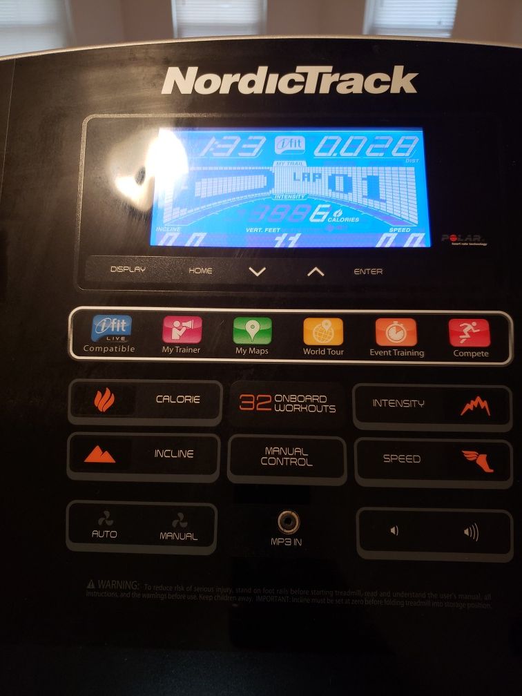 Nordic Track C900 Pro Treadmill for Sale in Chicago, IL OfferUp