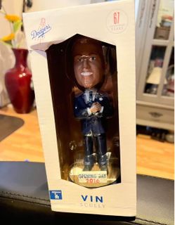 Vin Scully LA Dodgers 2016 Opening Day Bobblehead