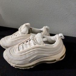 NIKE AIR MAX 97 (GS) WHITE-WHITE-METALLIC SILVR SZ 6-WOMENS