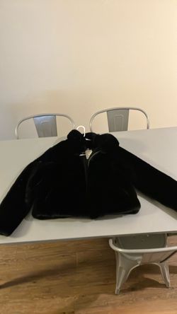 NEW Old Navy faux Fur Coat