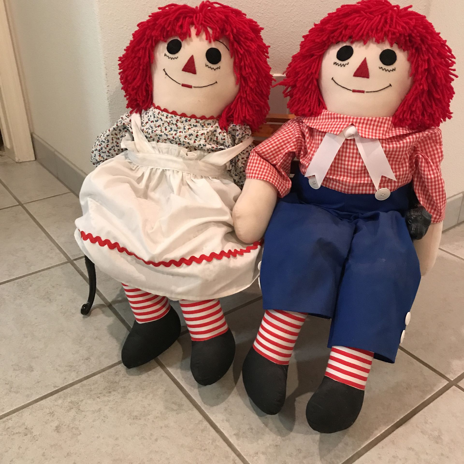 Raggedy Ann  and Andy stuffed dolls