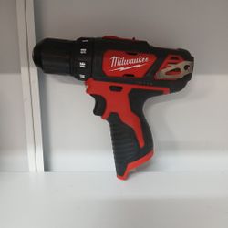 Milwaukee New M12 Drill Driver