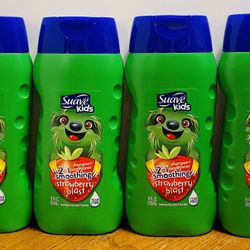 Suave Kids Tear Free 2-in1 Shampoo + Conditioner- Smoothing Strawberry Blast (Set of 4)