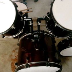 Drums 