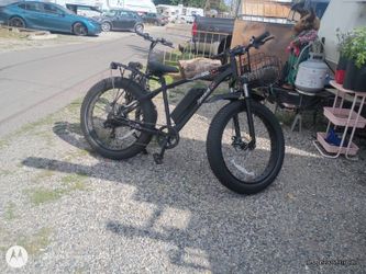 Swagtron Fat Tire Electric Bike