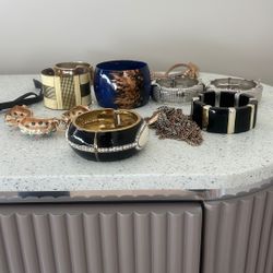 Women’s Bangle Bracelets 