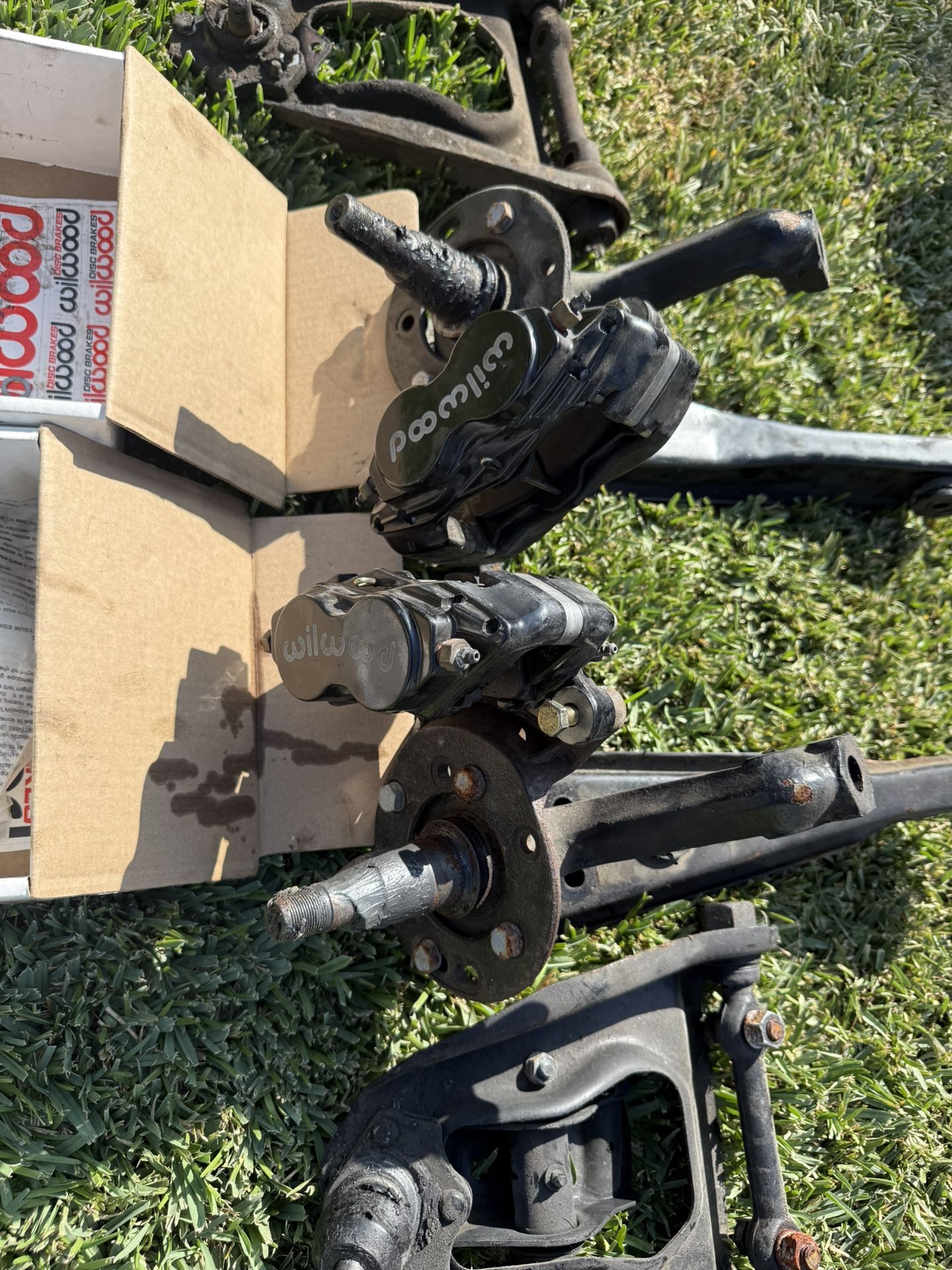 Mustang 69-70 Front Spindles With Wilwood Calipers