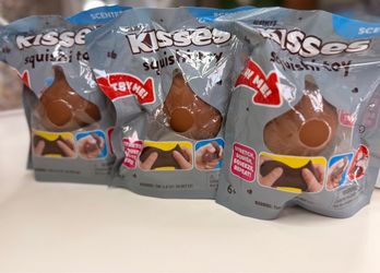 Squishy kisses