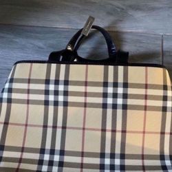 Authentic Burberry Purse. Serious Buyers Only 
