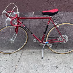 Raleigh Grand Prix Road Bike