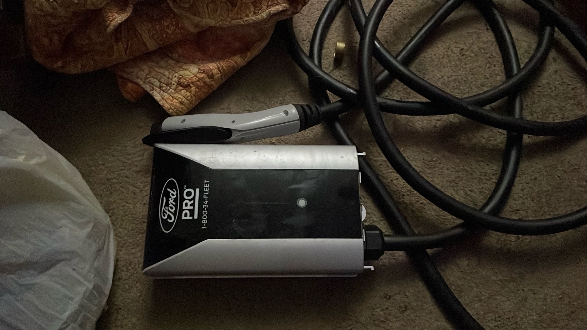 Electric Auto Charge Station