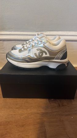 Chanel sneakers size 38 (7 or 8)