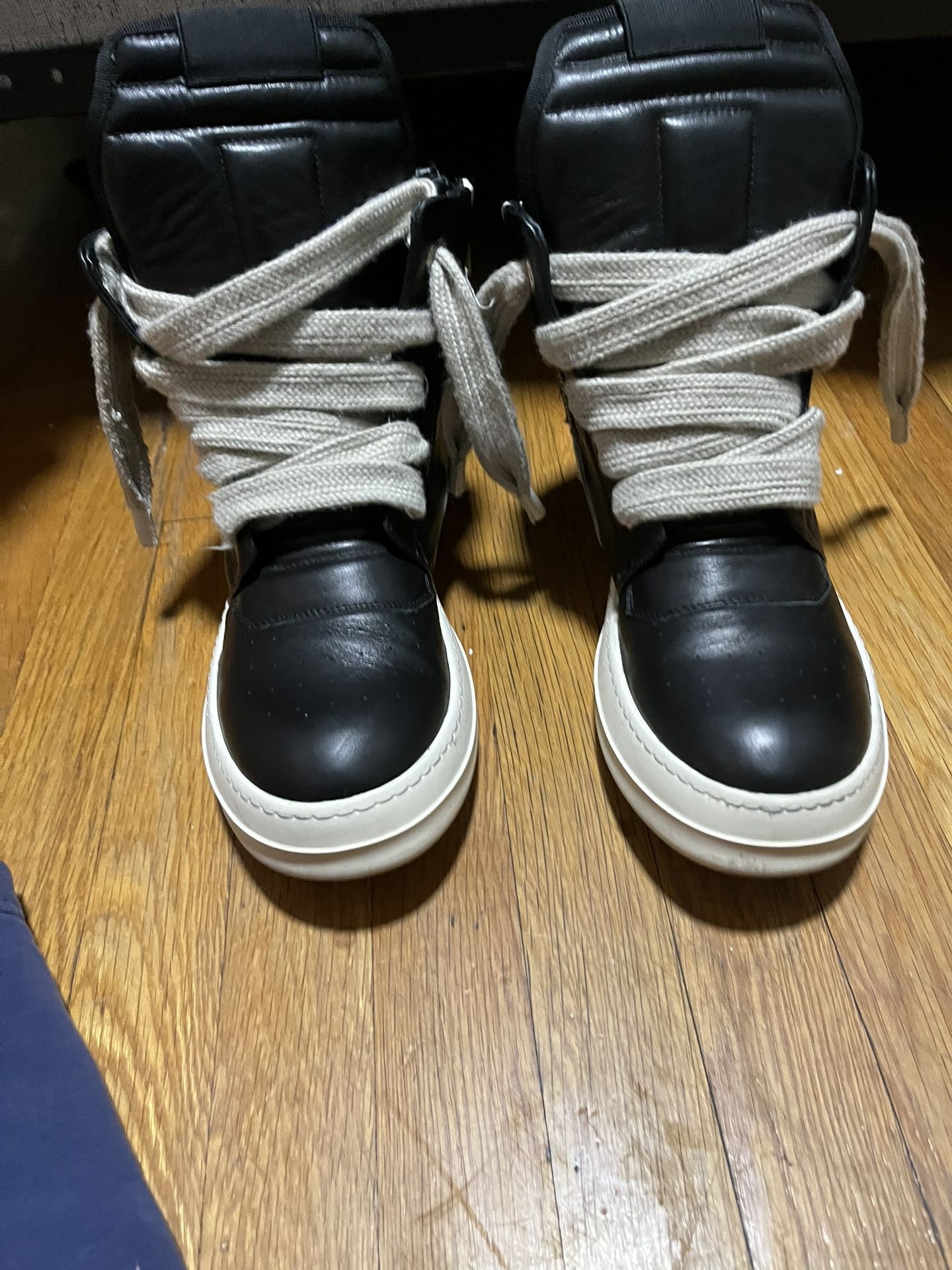 RICK OWENS   HIGH-TOP LEATHER STRAP SNEAKERS