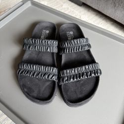 Strappy Black Sandals Size 7