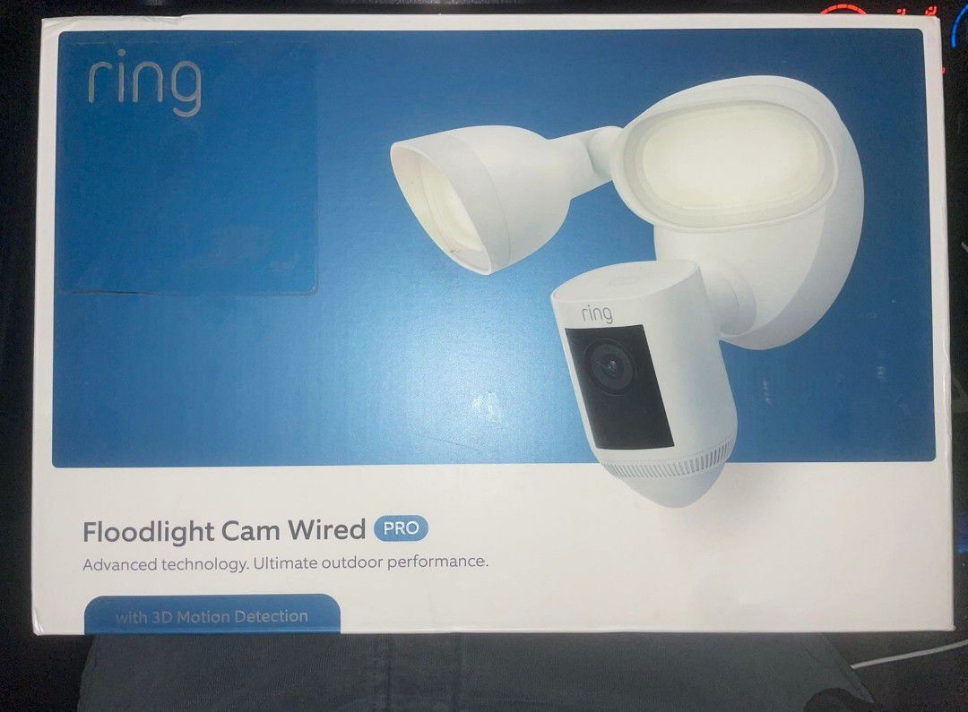Floodlight Cam Wired Pro 