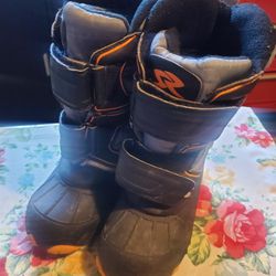 Size 10c Snow boots