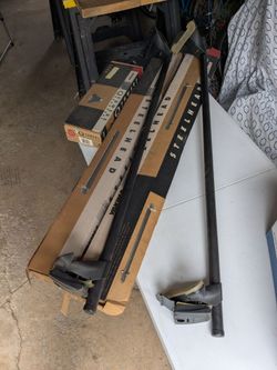 Yakima Roundbar Roof rack system